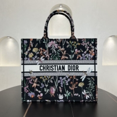 Christian Dior Shopping Bags